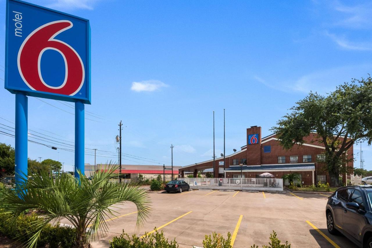 Motel 6-Houston, Tx - Brookhollow Eksteriør billede